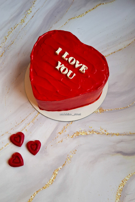 کیک عاشقانه مخصوص ولنتاین ❤️❤️❤️